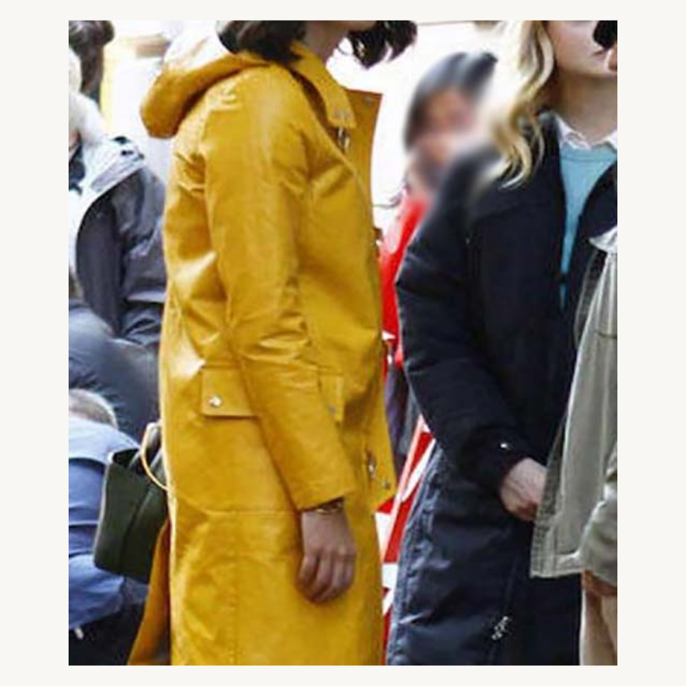 Rainy Day In New York Elle Fanning Coat